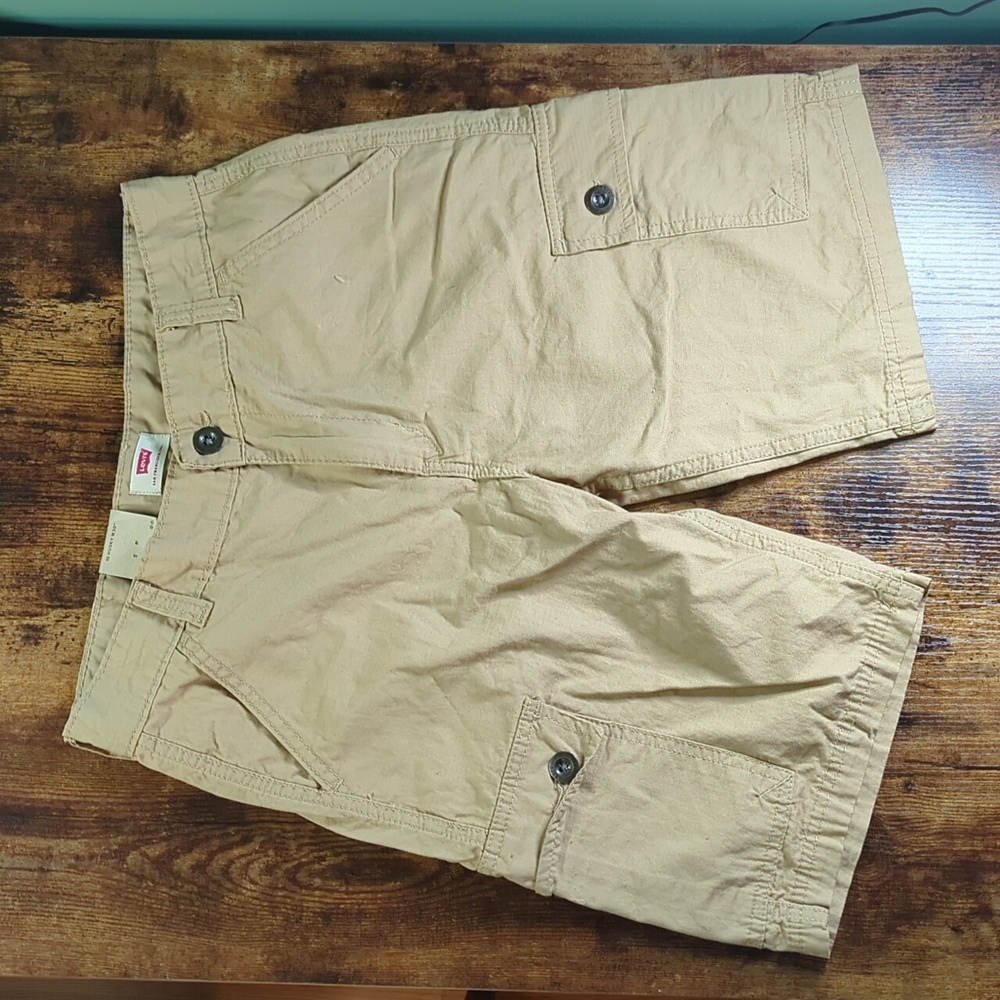 NWT- Levi's Husky Boys Cargo Shorts